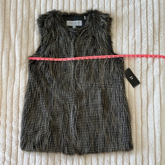 NWT Andrew Marc New York Faux Fur Vest - Grey & Brown - Picture 12 of 15